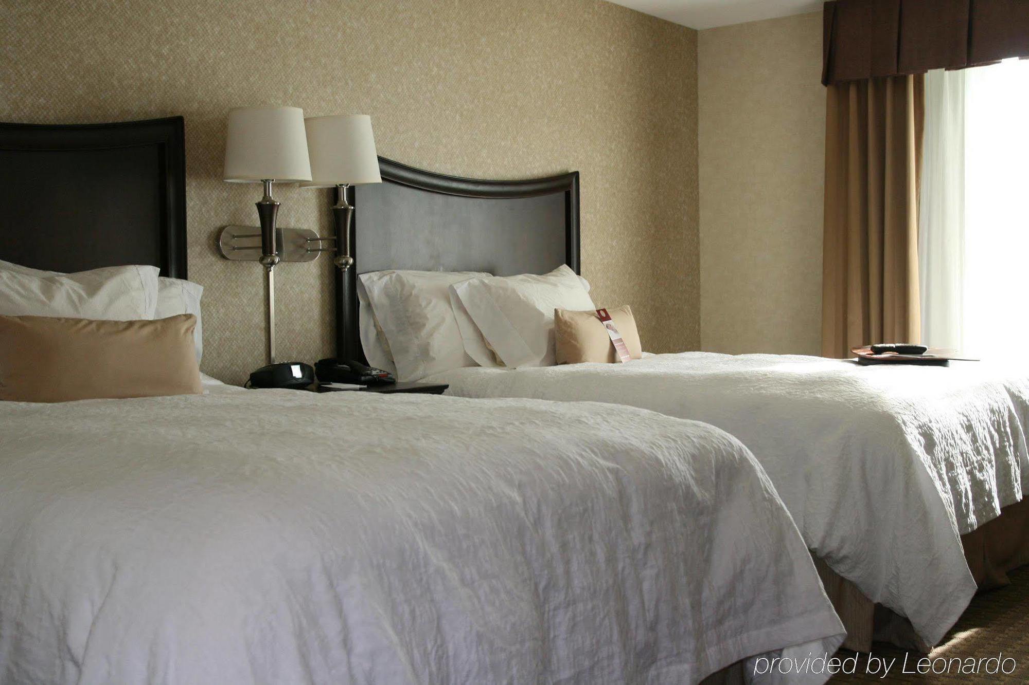 Hampton Inn & Suites Oakland Airport-Alameda Habitación foto